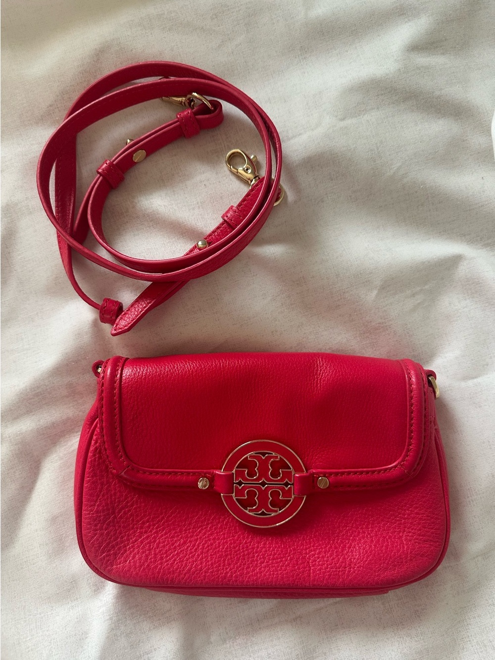 Tory Burch Amanda Mini Leather Crossbody Bag Coral